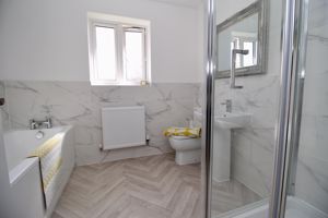 Family Bathroom- click for photo gallery
